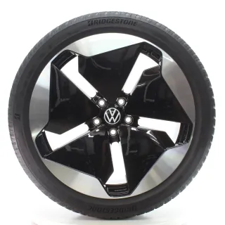 VW ID.3 E11 GTX Winterräder Sanya Bridgestone 215/45R20 95T DOT25 10A601025T - Bild 4