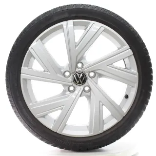 VW Golf 8 VIII GTI R Winterräder Bergamo Bridgestone 225/40R18 DOT25 5H0601025AB - Bild 1
