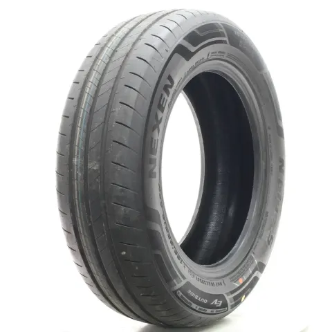 Background image for Sommerreifen Nexen N'blue S 185/65 R15 88H DOT24 DEMO 1Stk 8807622226045