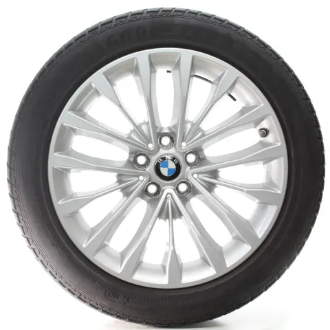 Background image for BMW 5er G30 G31 Winterräder W-Speiche 632 Goodyear 245/45R18 100V 6863418