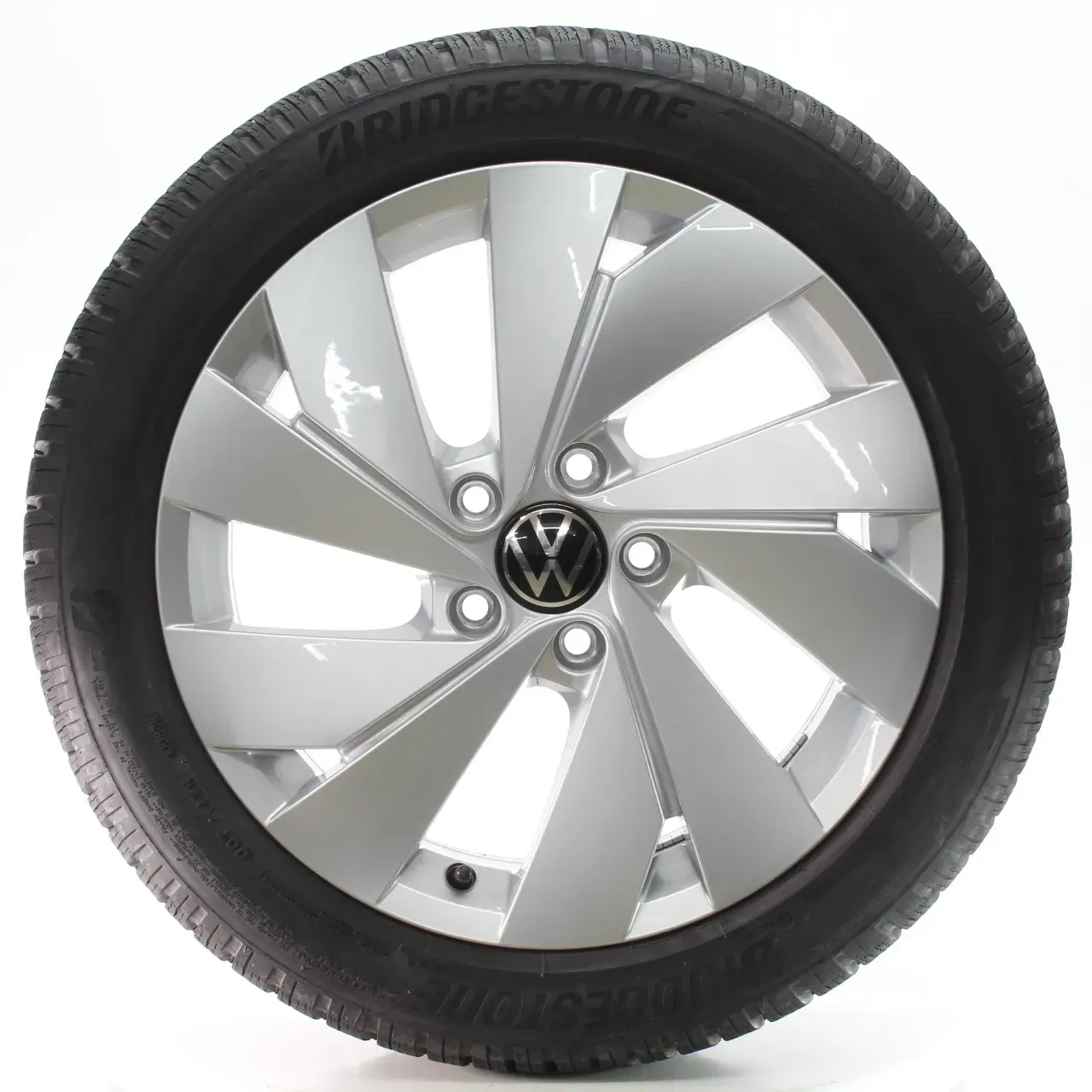 VW Golf 8 VIII CD1 Winterräder Belmont Bridgestone 205/50R17 DOT25 5H0601025B - Bild 1