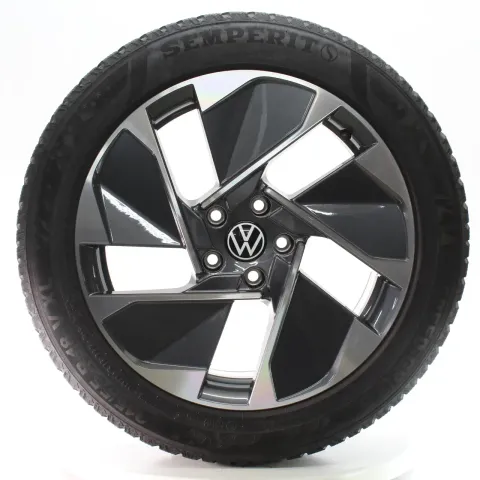 Background image for VW ID.3 E11 Winterräder East Derry Grau Semperit 215/55R18 DOT23 10A601025C
