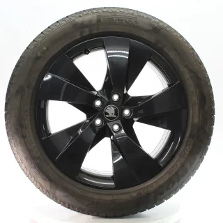 Skoda Enyaq iV 50 60 Winterräder Luter Pirelli 235/55R19 101T DOT25 5LA601025CP - Bild 1