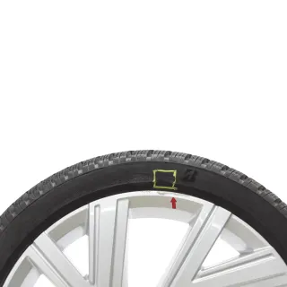 VW Golf 8 VIII GTI R Winterräder Bergamo Bridgestone 225/40R18 DOT25 5H0601025AB - Bild 4