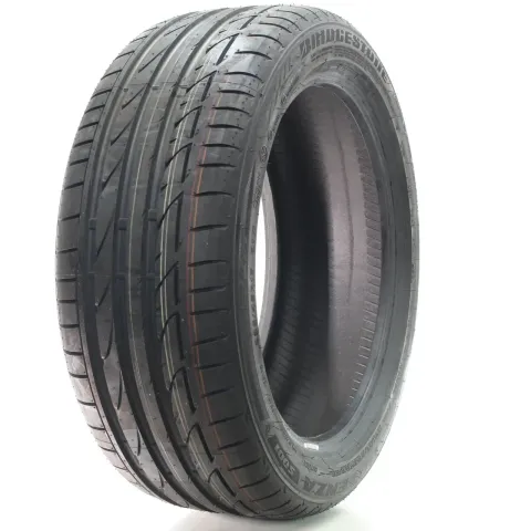 Background image for Sommerreifen Bridgestone Potenza S 001 * RSC 225/45 R17 91W 1Stk