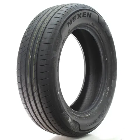 Background image for Sommerreifen Nexen N Fera Sport * SU2 XL 205/65 R17 100Y DEMO DOT25 1Stk