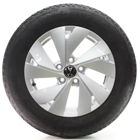Background image for VW Passat B9 Variant CJ5 Winterräder Belmont Goodyear 215/60R16 DOT24 3J0601025