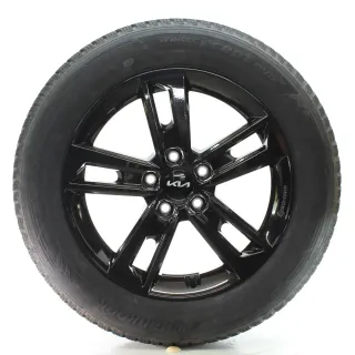 KIA EV4 Winterräder Amsa 5-Doppelspeichen Schwarz 215/60R17 DOT25 SZ400ADE07 - Bild 4