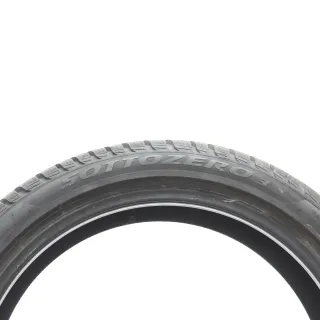 Winterreifen Pirelli Winter Sottozero 3 AO XL 255/40 R20 101W DOT25 - Bild 3