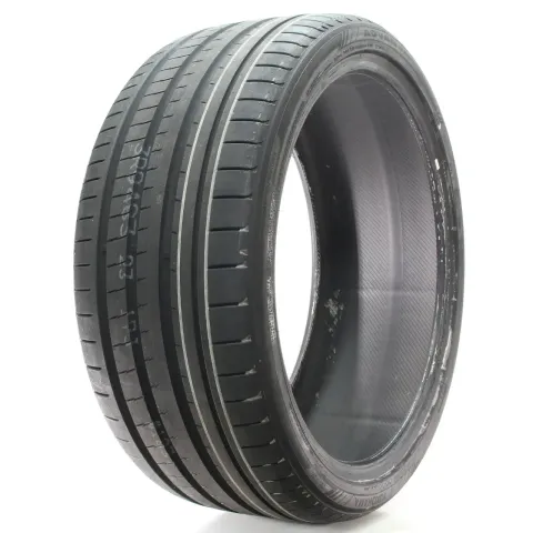 Background image for Sommerreifen Yokohama Advan Sport V107 * XL 275/35R23 108Y DOT23 6mm DEMO 1Stk