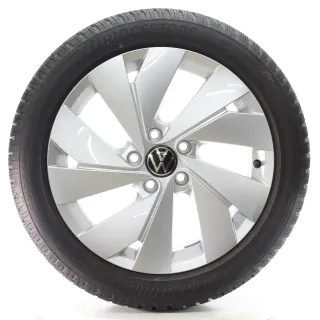 VW Golf 8 VIII CD1 Winterräder Belmont Bridgestone 205/50R17 DOT25 5H0601025B - Bild 1