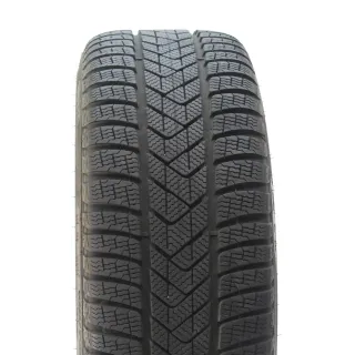 VW Golf 8 VIII CD GTI R Winterräder Bergamo Pirelli 225/40R18 DOT25 5H0601025AB - Bild 7