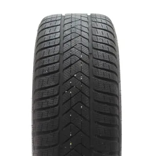 VW Golf 8 VIII CD1 Winterräder Bergamo Pirelli 225/40R18 92V DOT25 5H0601025AB - Bild 7
