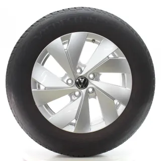 VW Tayron Tiguan CT1 Winterräder Belmont Vredestein 215/65R17 DOT25 571601025 - Bild 1
