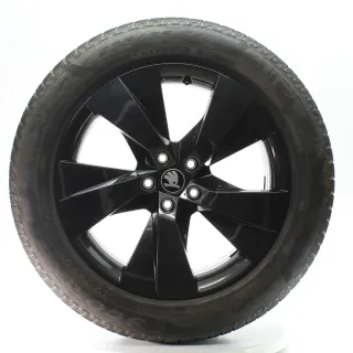 Skoda Enyaq IV 5A Winterräder Luter Pirelli 235/55-255/50R19 DOT25 5LA601025CP - Bild 4