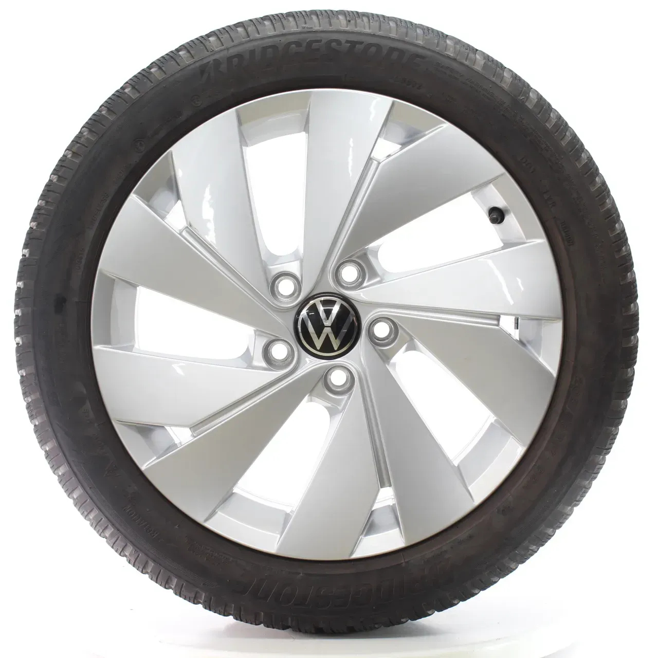 VW Golf 8 VIII CD1 Winterräder Belmont Bridgestone 205/50R17 DOT25 5H0601025B - Bild 1
