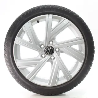 VW Golf 8 VIII GTI GTD R Winterräder Bergamo Pirelli 225/40R18 DOT25 5H0601025AB - Bild 2