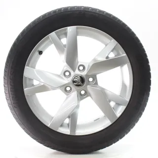 Skoda Octavia IV NX Winterräder Lyra Bridgestone 205/55R17 95V 5E3601025AC - Bild 5