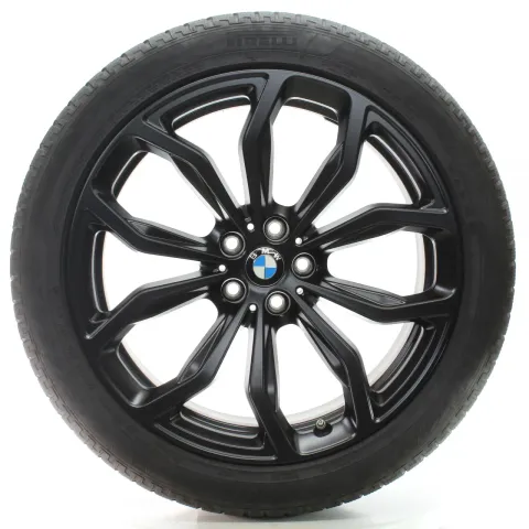 Background image for BMW X3 G01 X4 G02 Winterräder Y-Speiche 695 Schwarz Pirelli 245/45R20 6881208