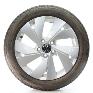 VW Golf 8 VIII CD1 Winterräder Belmont Pirelli 205/50R17 93H DOT25 5H0601025B - Bild 2