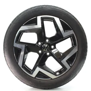 VW Passat B9 CJ5 Winterräder Coventry Goodyear 235/45R18 94V DOT23 3J0601025M - Bild 3