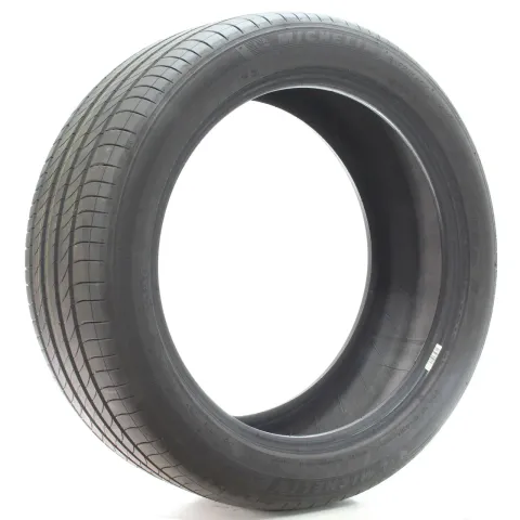 Background image for Sommerreifen Michelin E Primacy * MO XL 245/45 R19 102Y DOT25 DEMO