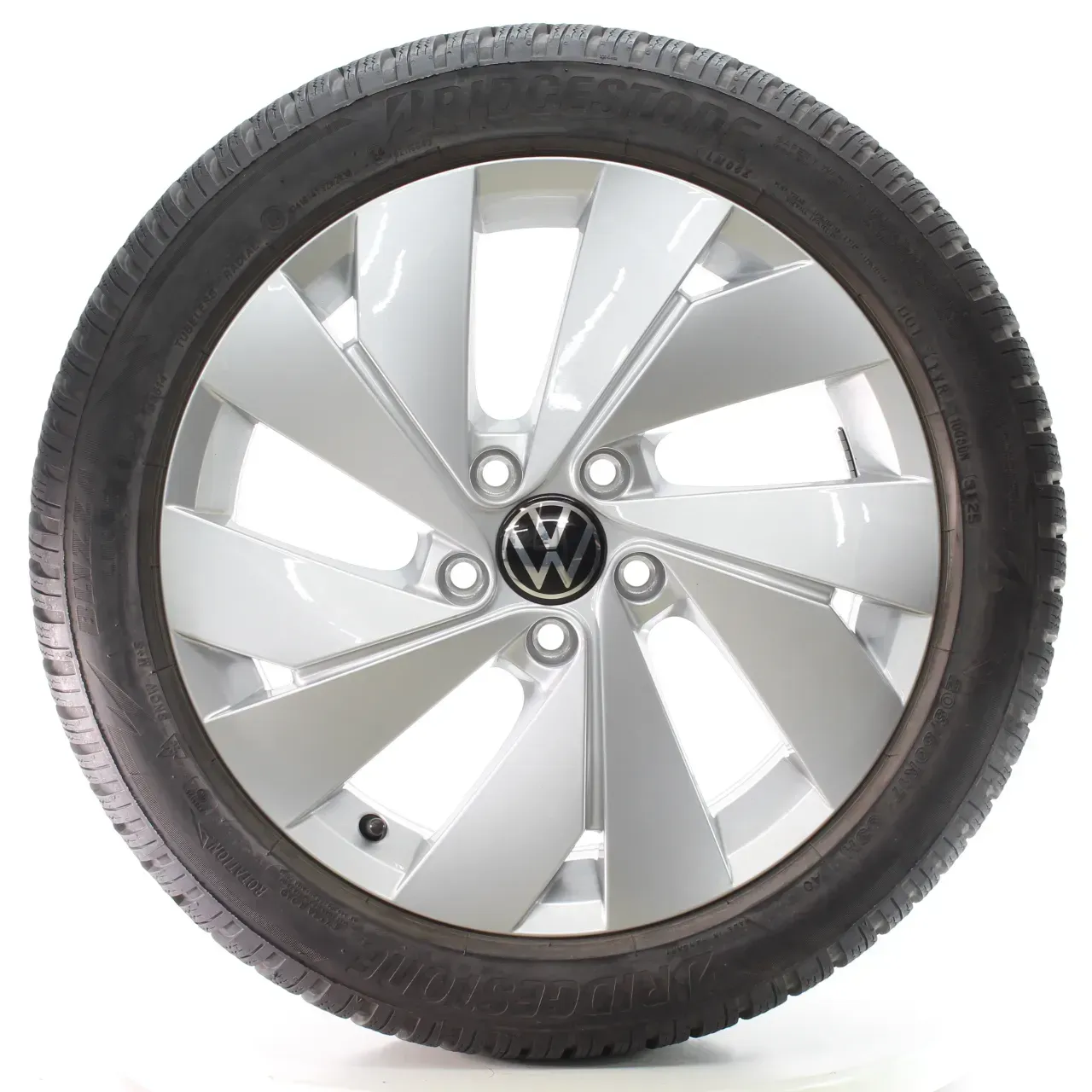 VW Golf 8 VIII CD1 Winterräder Belmont Bridgestone 205/50R17 DOT25 5H0601025B - Bild 1