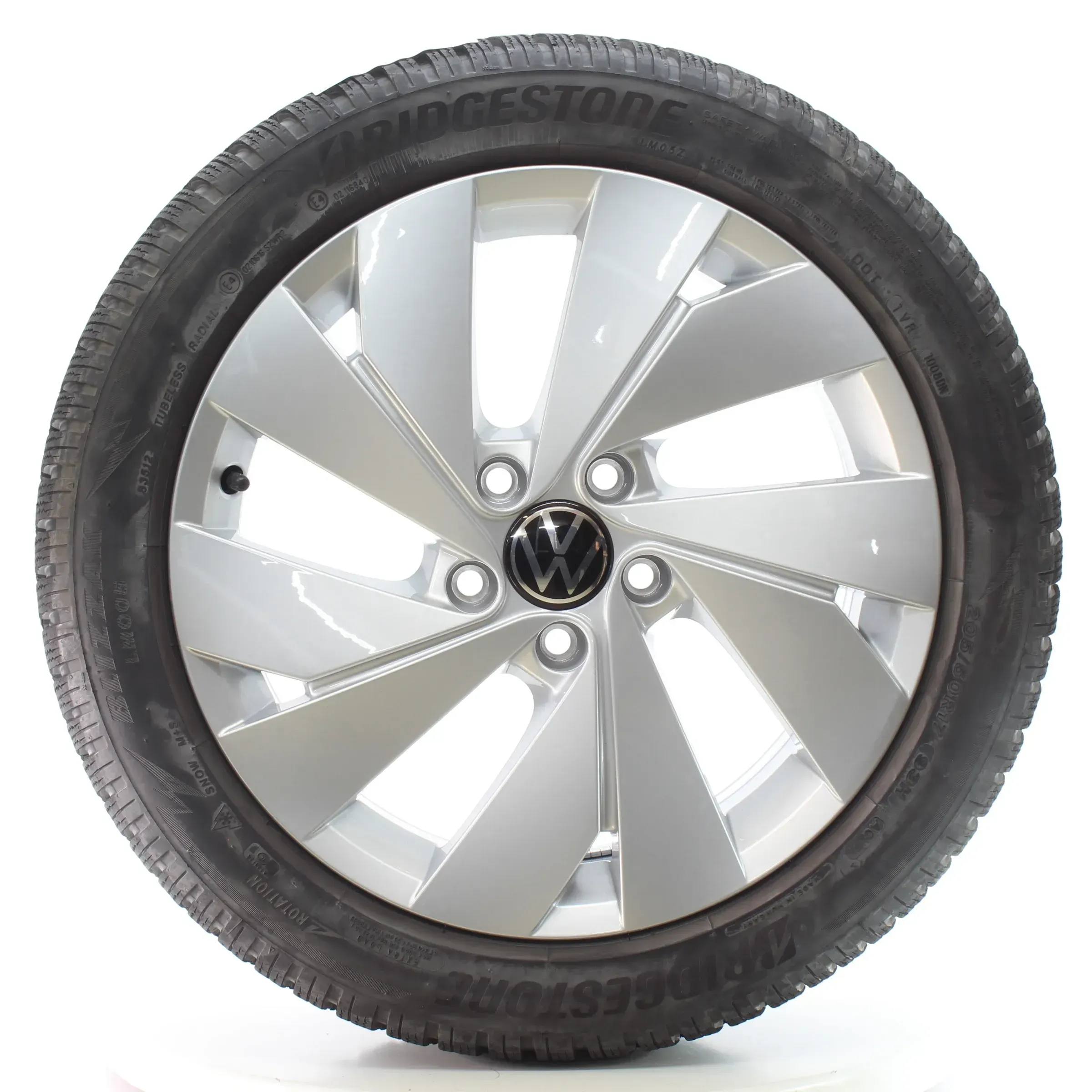 VW Golf 8 VIII CD1 Winterräder Belmont Bridgestone 205/50R17 DOT25 5H0601025B - Bild 1