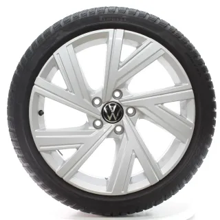 VW Golf 8 VIII GTI R CD1 Winterräder Bergamo Pirelli 225/40R18 DOT24 5H0601025AB - Bild 4