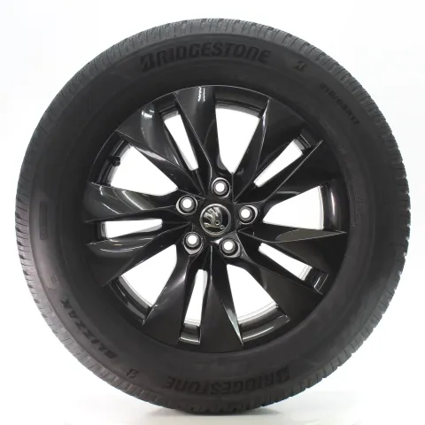Background image for Skoda Kodiaq II PS Winterräder Trifid Bridgestone 215/65R17 DOT25 57H601025N
