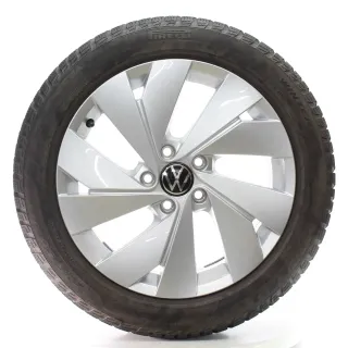 VW Golf 8 VIII CD1 CG5 Winterräder Belmont Pirelli 205/50R17 DOT25 5H0601025B - Bild 1