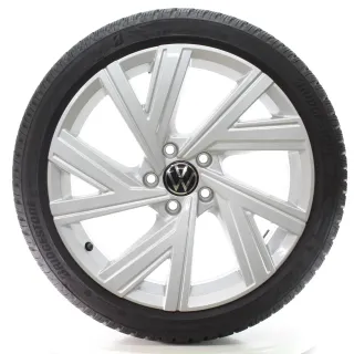 VW Golf 8 VIII CG5 Winterräder Bergamo Bridgestone 225/40R18 DOT25 5H0601025AB - Bild 3