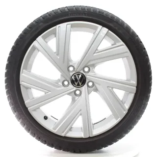 VW Golf 8 VIII GTI R CD1 Winterräder Bergamo Pirelli 225/40R18 DOT24 5H0601025AB - Bild 1