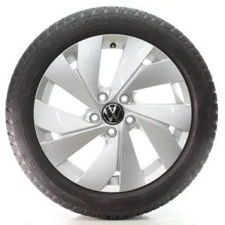 VW Golf 8 VIII CD1 CG5 Winterräder Belmont Pirelli 205/50R17 DOT25 5H0601025B - Bild 2