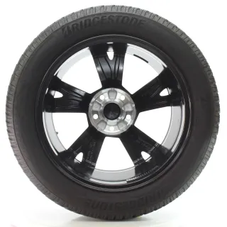Skoda Octavia IV NX Winterräder Lyra Bridgestone 205/55R17 DOT24 5E3601025AE - Bild 5