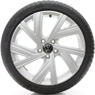 VW Golf 8 VIII CD1 Winterräder Bergamo Bridgestone 225/40R18 DOT25 5H0601025AB - Bild 3