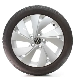 VW Golf 8 VIII CD1 CG5 Winterräder Belmont Pirelli 205/50R17 DOT25 5H0601025B - Bild 2