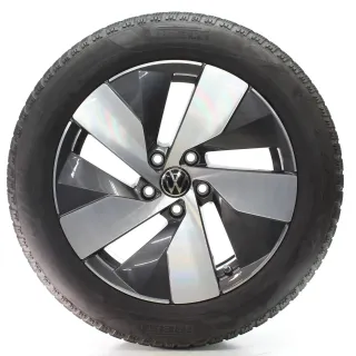 VW Passat B9 Variant CJ5 Winterräder Bologna Pirelli 215/55R17 DOT25 3J0601025K - Bild 1