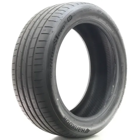 Background image for Sommerreifen Hankook Ventus S1 evo 3 K127E ev * XL 205/50 R17 93H 1Stk DOT24