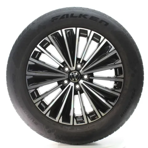 Background image for VW Tiguan CT1 Winterräder Napoli Schwarz Glanz Falken 235/55R18 DOT24 571601025K