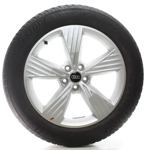 Background image for Audi Q4 Sportback F4N Winterräder 5-Arm Bridgestone 235/55-255/50R19 89A601025B