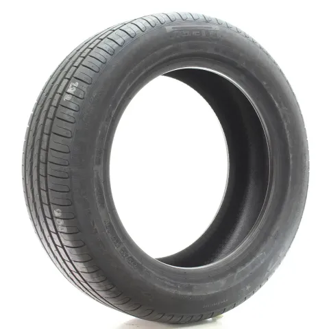 Background image for Sommerreifen Pirelli Cinturato P7 * MOE RSC 225/55 R17 97Y NEU DOT24