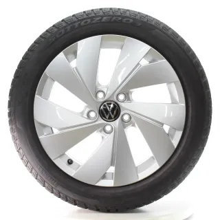 VW Golf 8 VIII CD1 CG5 Winterräder Belmont Pirelli 205/50R17 DOT25 5H0601025B - Bild 2