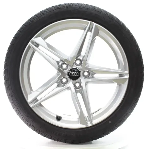 Background image for Audi A4 S4 8W Winterräder Sterndesign Goodyear 245/40R18 97V DOT23 8W0601025