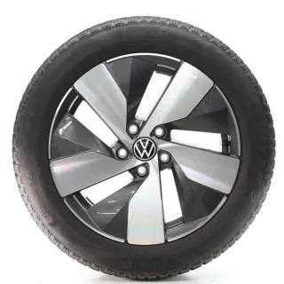 VW Passat B9 Variant CJ5 Winterräder Bologna Pirelli 215/55R17 DOT25 3J0601025K - Bild 4