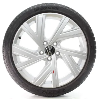VW Golf 8 VIII GTI R Winterräder Bergamo Bridgestone 225/40R18 DOT23 5H0601025AB - Bild 2