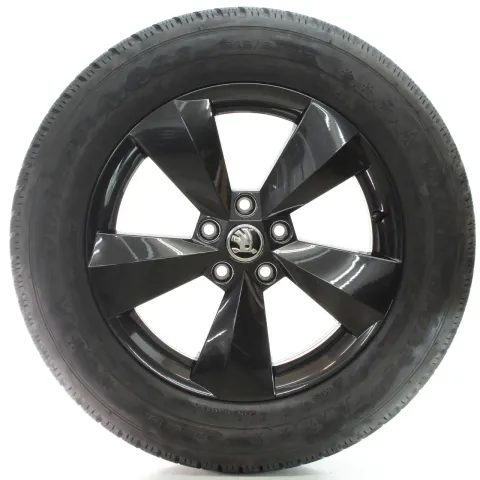 Background image for Skoda Kodiaq NS6 Winterräder 5-Arm-Rotor Dunlop 215/65R17 99V DOT24 565601025AA