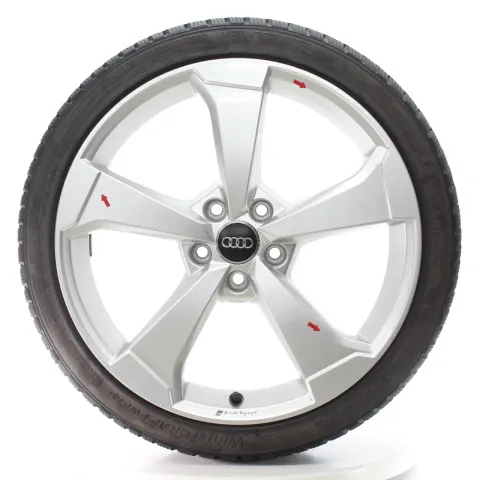 Background image for Audi RS3 8V Winterräder 5-Arm-Blade Kumho 235/35R19 91W DOT25 8V0601025ES