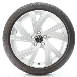 VW Golf 8 VIII GTD GTI R Winterräder Bergamo Pirelli 225/40R18 DOT25 5H0601025AB - Bild 3