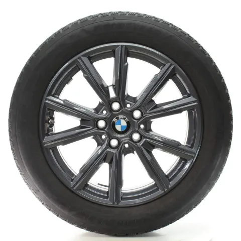 Background image for BMW 1er F70 2er F74 Winterräder V-Speiche 967 Goodyear 205/55R17 DOT24 5A45270